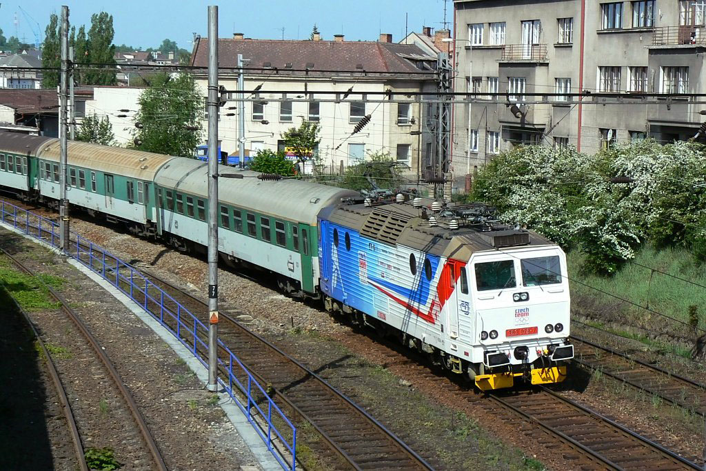 Lokomotiva 363 078-7, R277 Slovan do Bratislavy, Havlíčkův Brod, 11.5.2007 9:57 - Trainweb